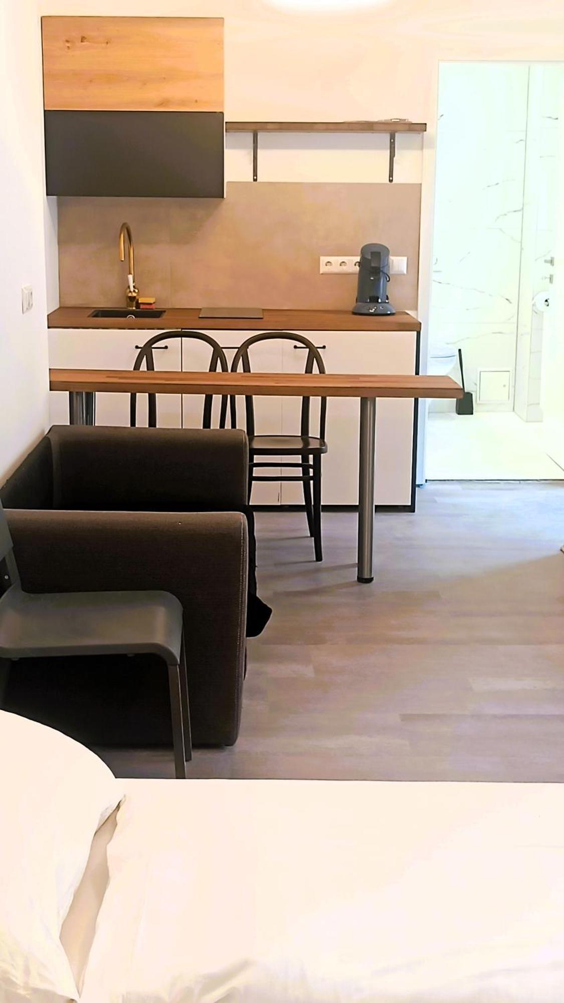 Townhouse Citycenter Klagenfurt am Woerthersee Buitenkant foto